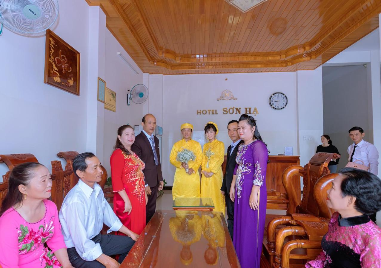 Khach San Son Ha Hotel Kon Tum Bagian luar foto
